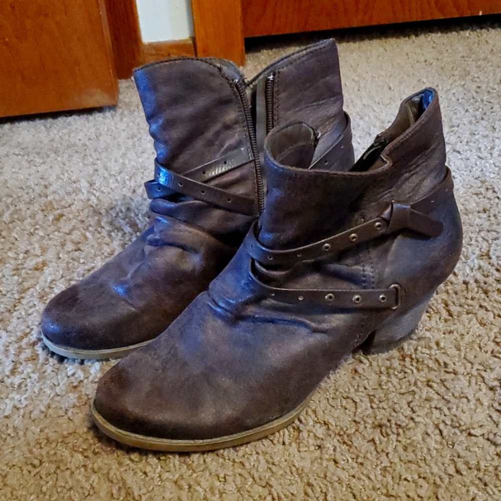 Boots!